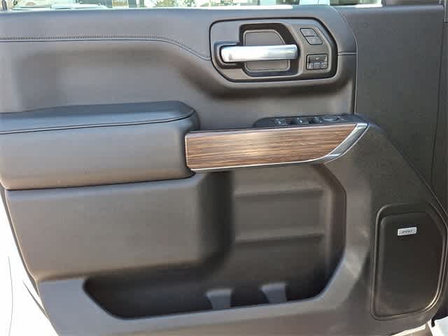 Thumbnail: 2022 Chevrolet Silverado 2500 - 29