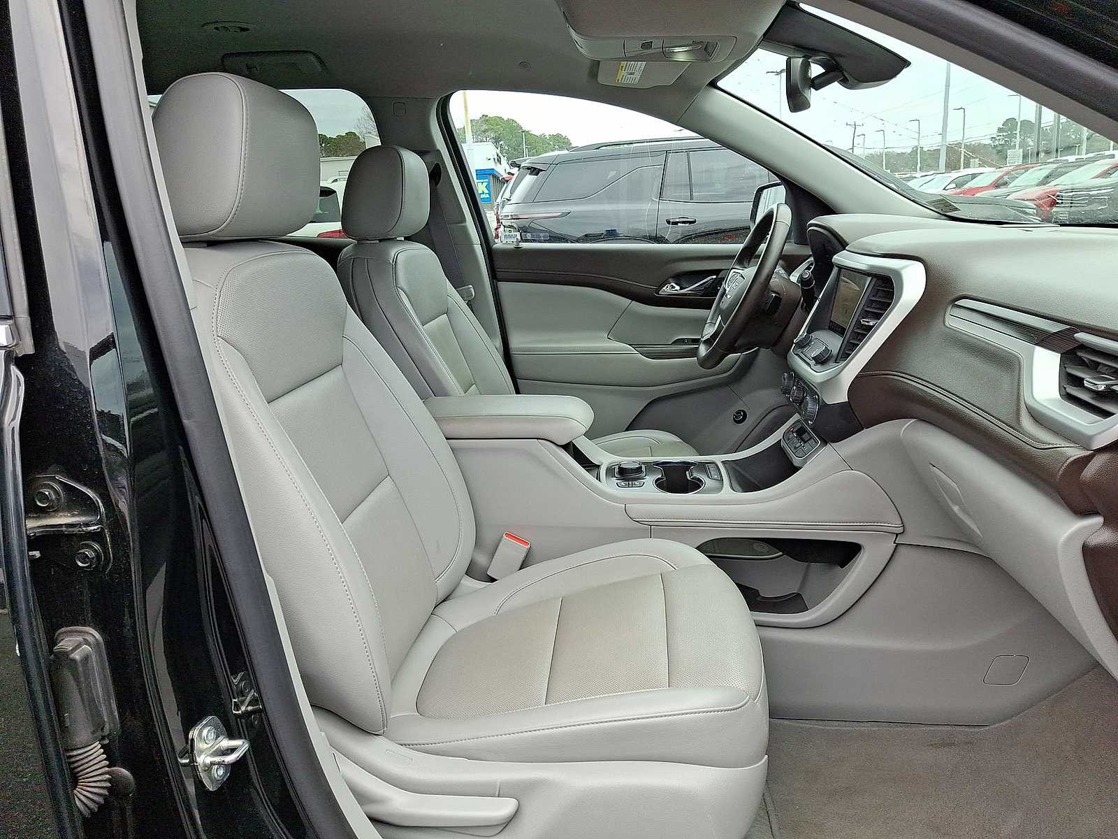 Thumbnail: 2023 GMC Acadia - 34