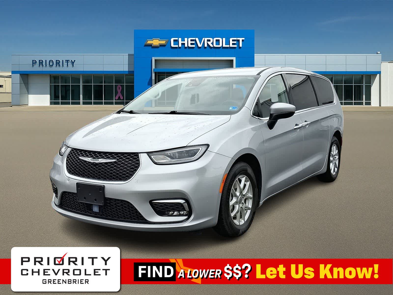 Thumbnail: 2023 Chrysler Pacifica - 1