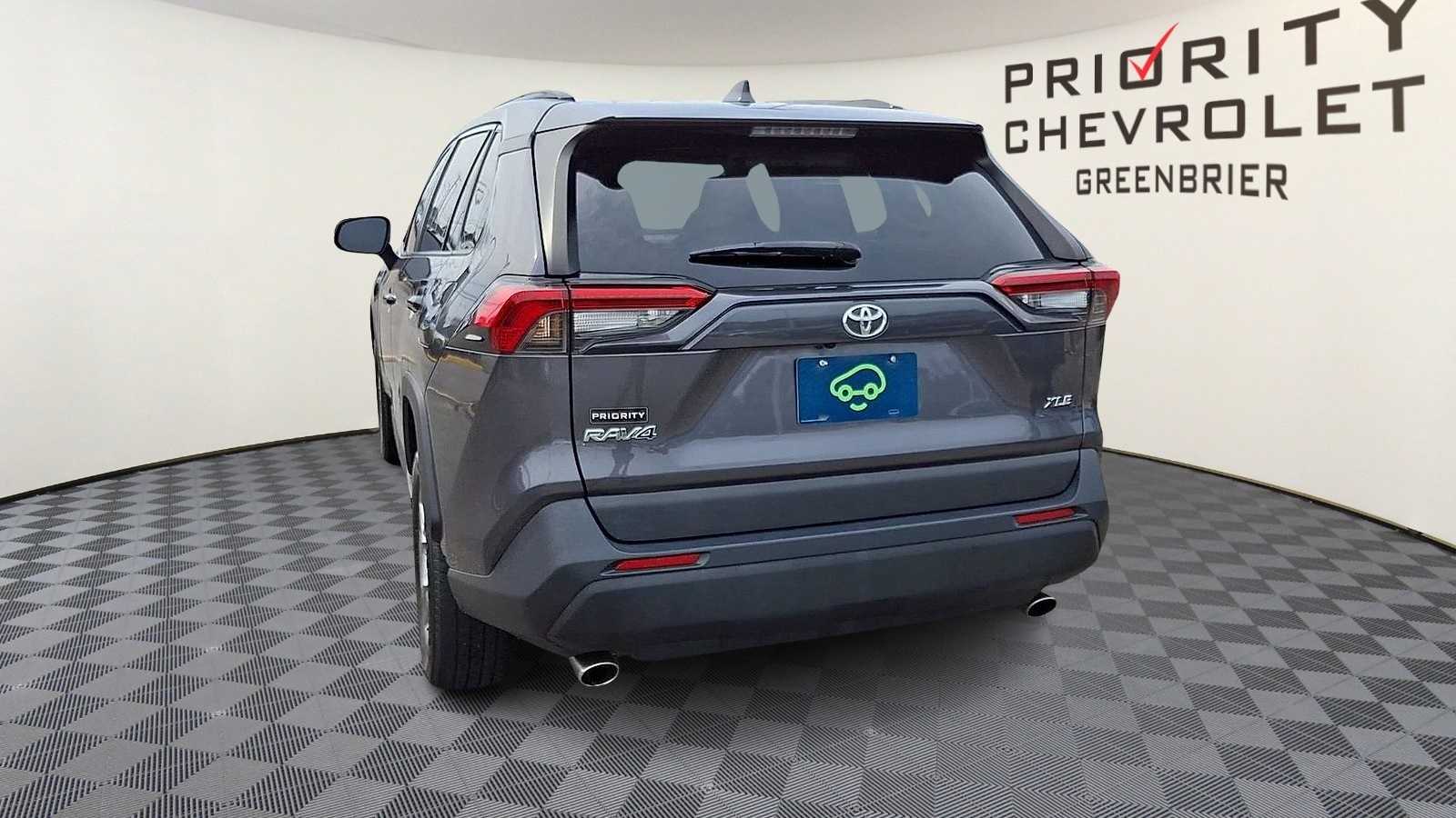 Thumbnail: 2022 Toyota RAV4 - 7