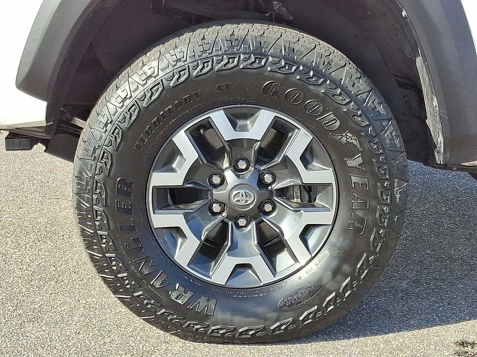 Thumbnail: 2023 Toyota Tacoma - 36