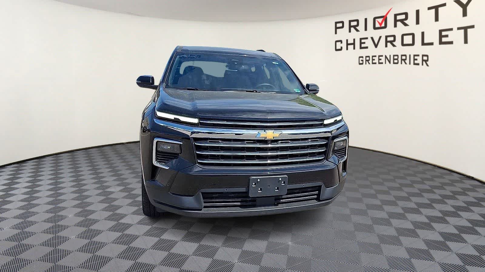 Thumbnail: 2025 Chevrolet Traverse - 3