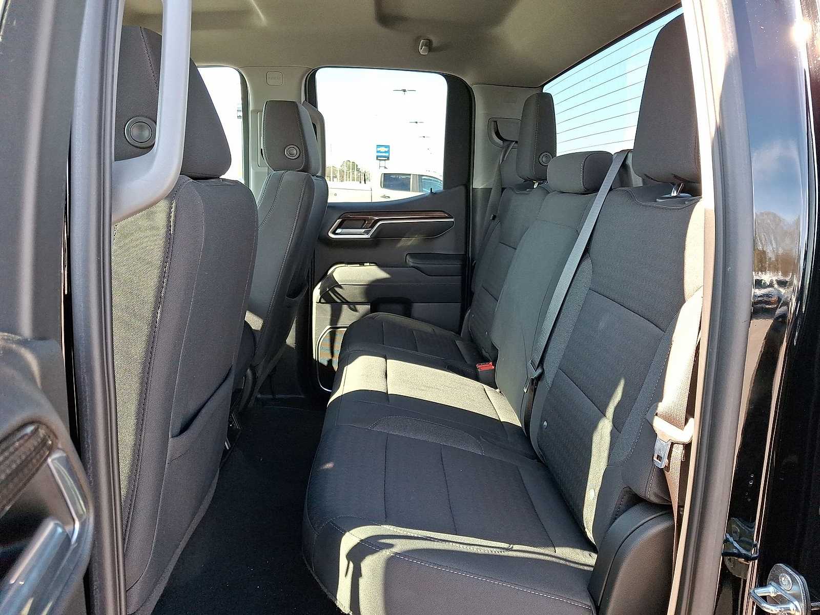 Thumbnail: 2023 Chevrolet Silverado 1500 - 29