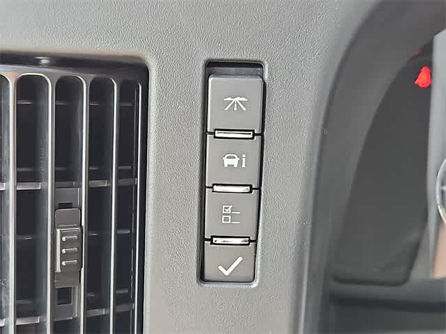 Thumbnail: 2025 Chevrolet Express - 16