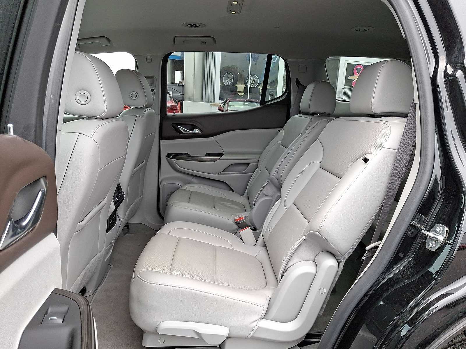 Thumbnail: 2023 GMC Acadia - 31