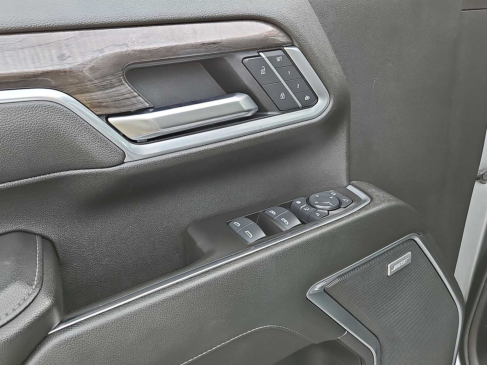 Thumbnail: 2025 Chevrolet Silverado 3500 - 30