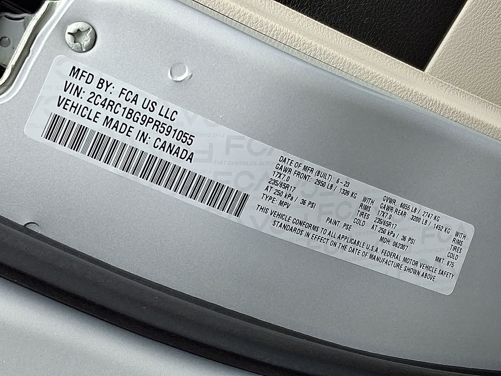 Thumbnail: 2023 Chrysler Pacifica - 30