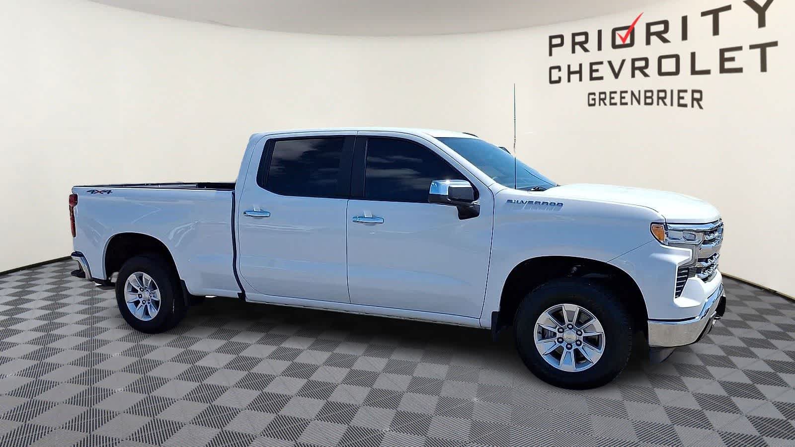 Thumbnail: 2024 Chevrolet Silverado 1500 - 2