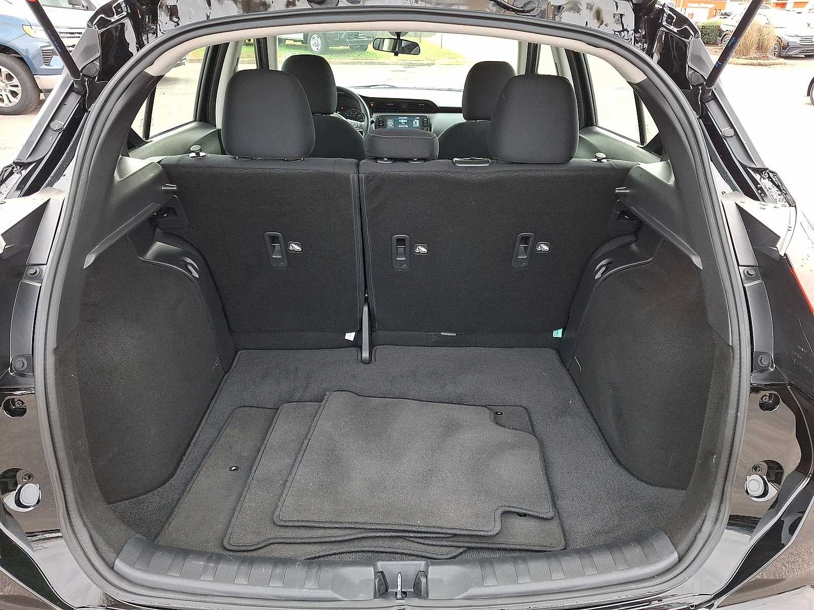 Thumbnail: 2024 Nissan Kicks - 26