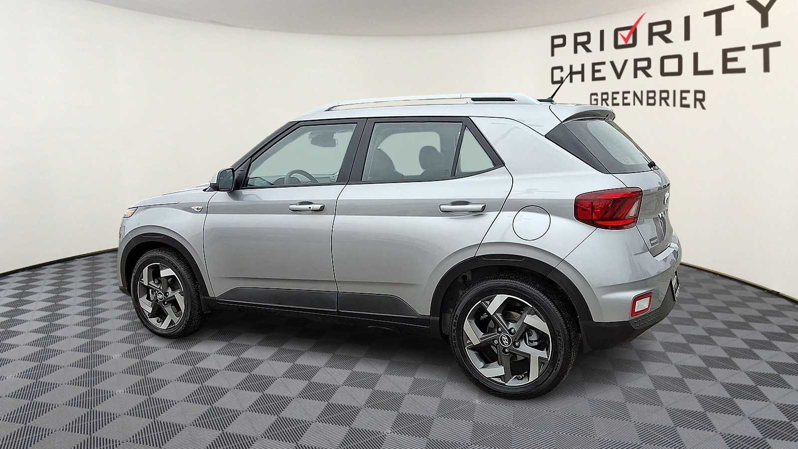 Thumbnail: 2025 Hyundai Venue - 6