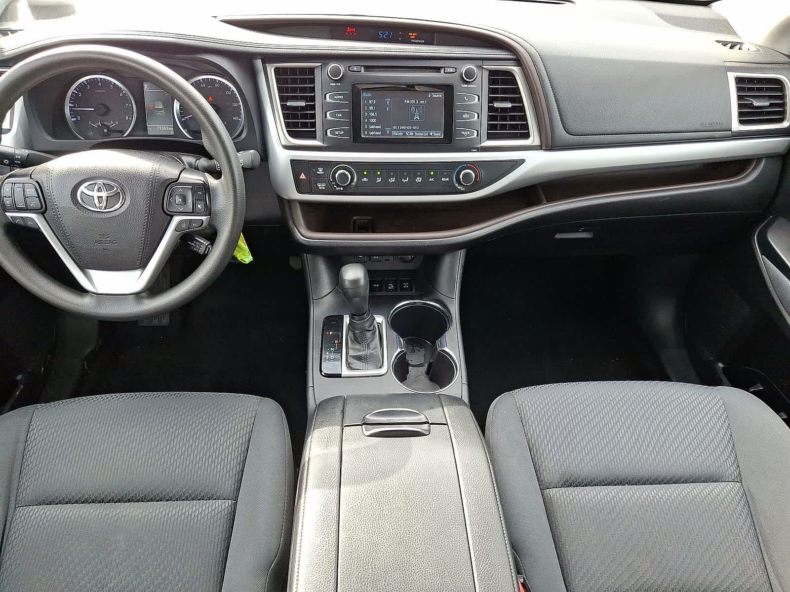 Thumbnail: 2019 Toyota Highlander - 24