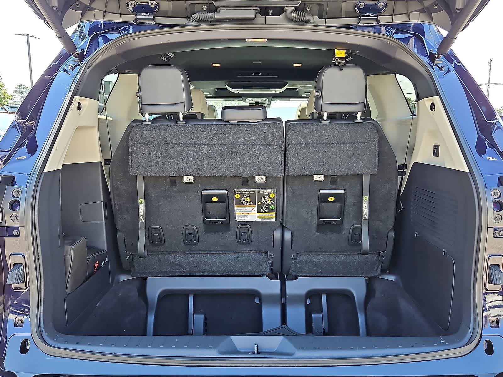 Thumbnail: 2025 Toyota Sienna - 31