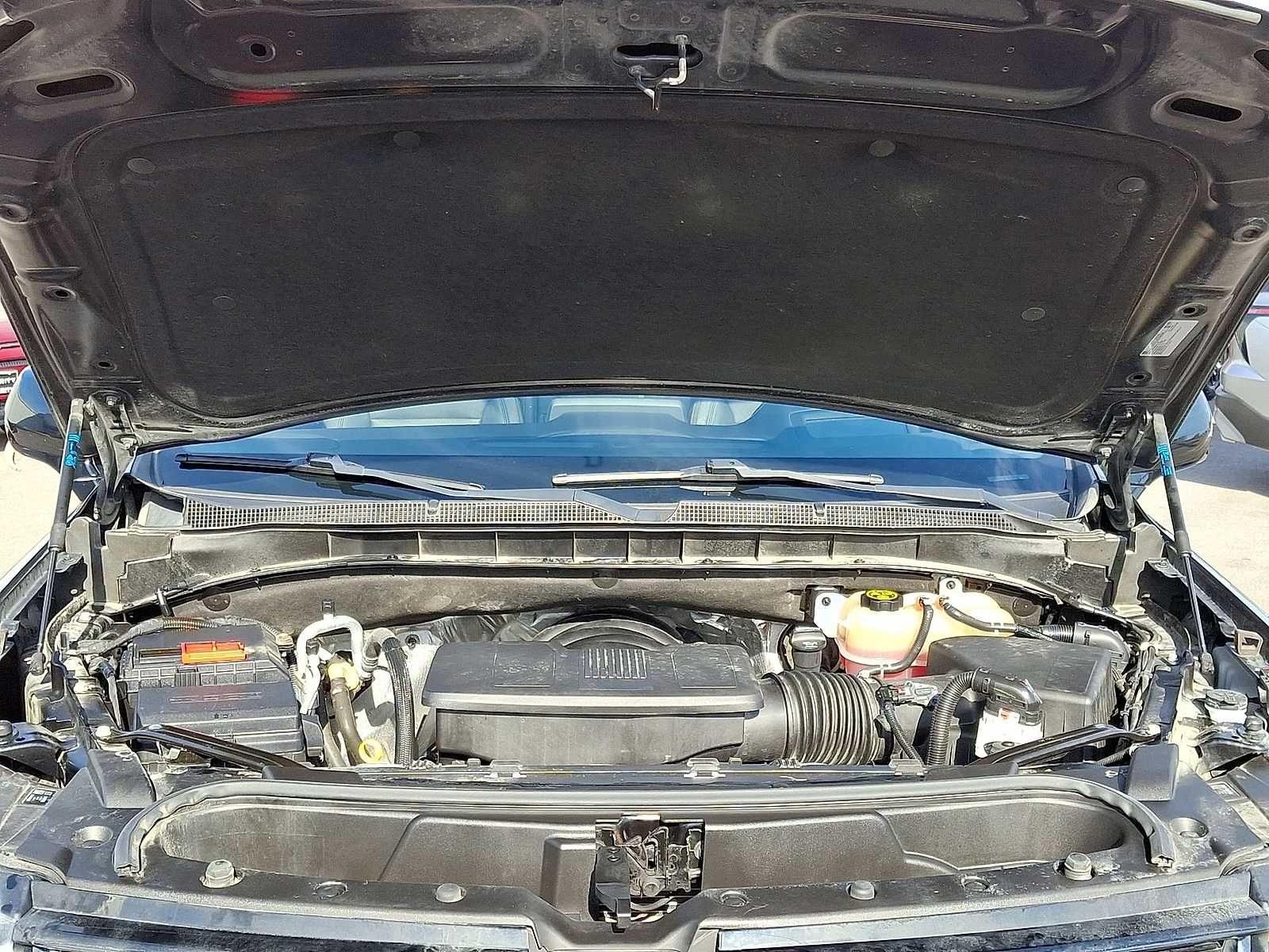 Thumbnail: 2023 Chevrolet Tahoe - 36