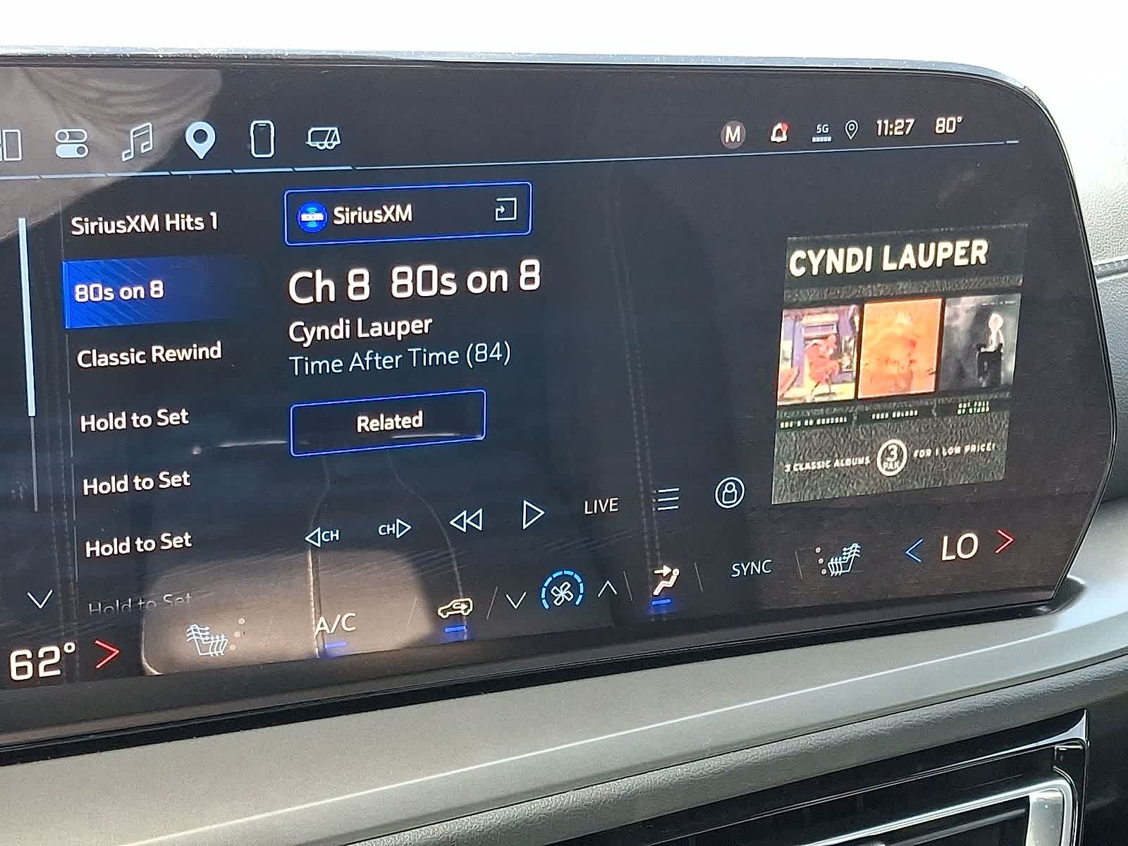 Thumbnail: 2025 Chevrolet Traverse - 19