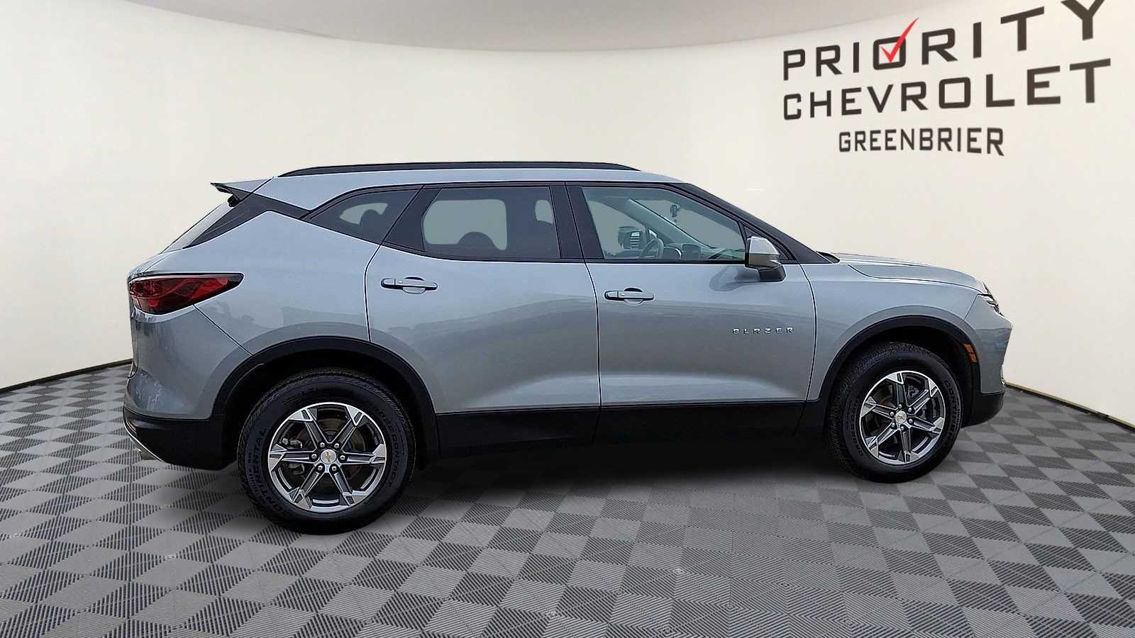 Thumbnail: 2024 Chevrolet Blazer - 9