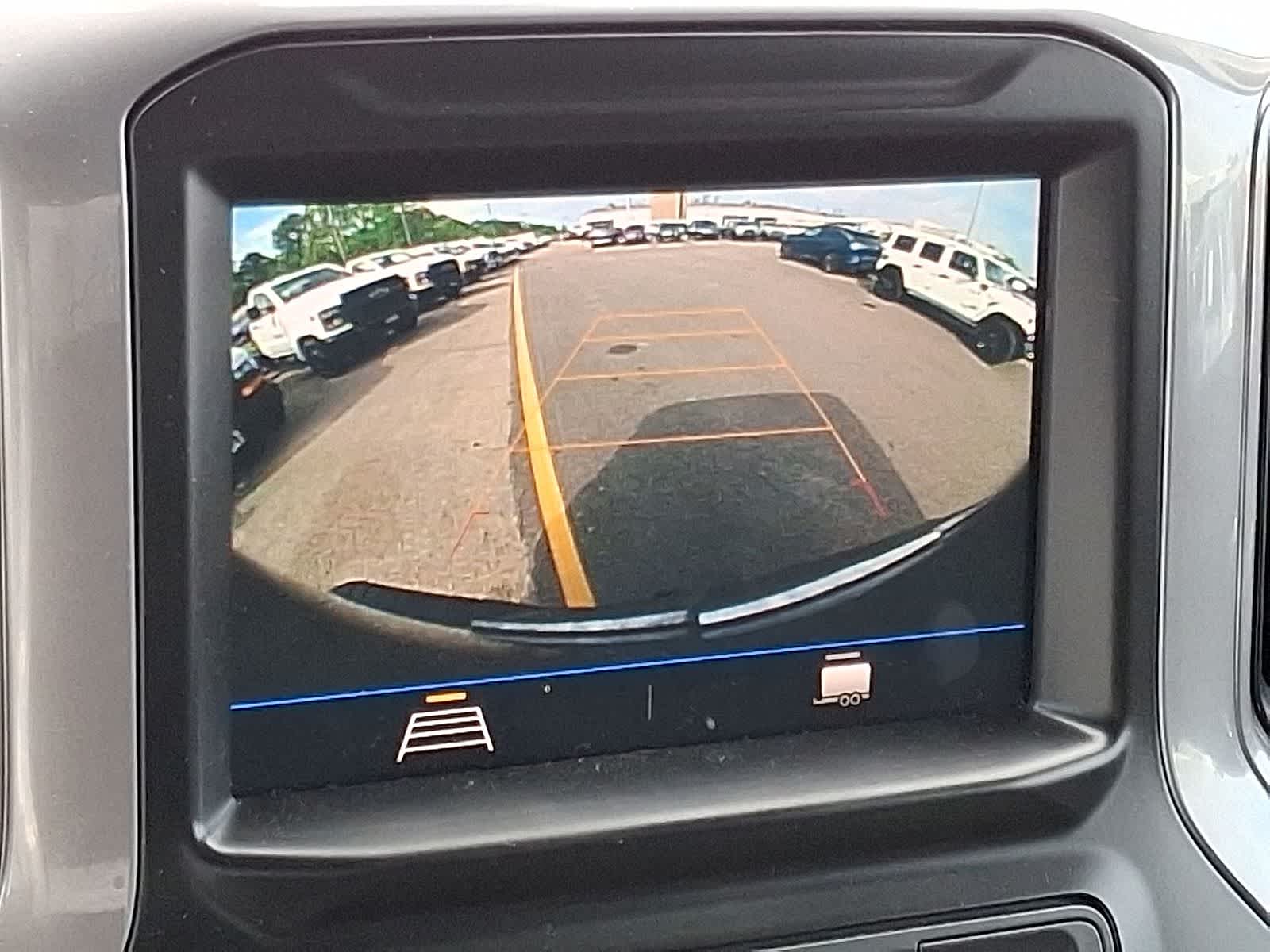 Thumbnail: 2021 Chevrolet Silverado 1500 - 20