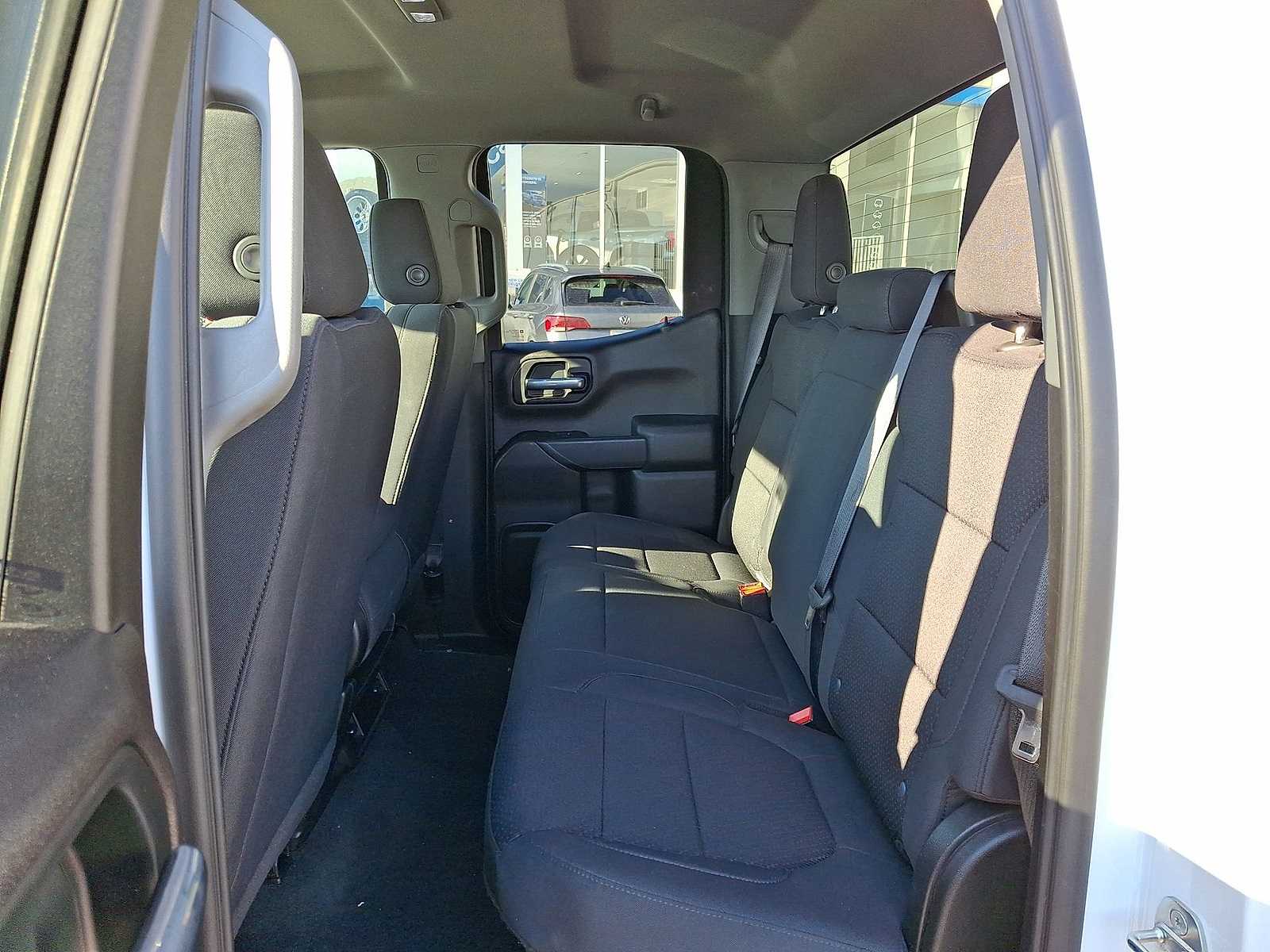 Thumbnail: 2020 Chevrolet Silverado 1500 - 28