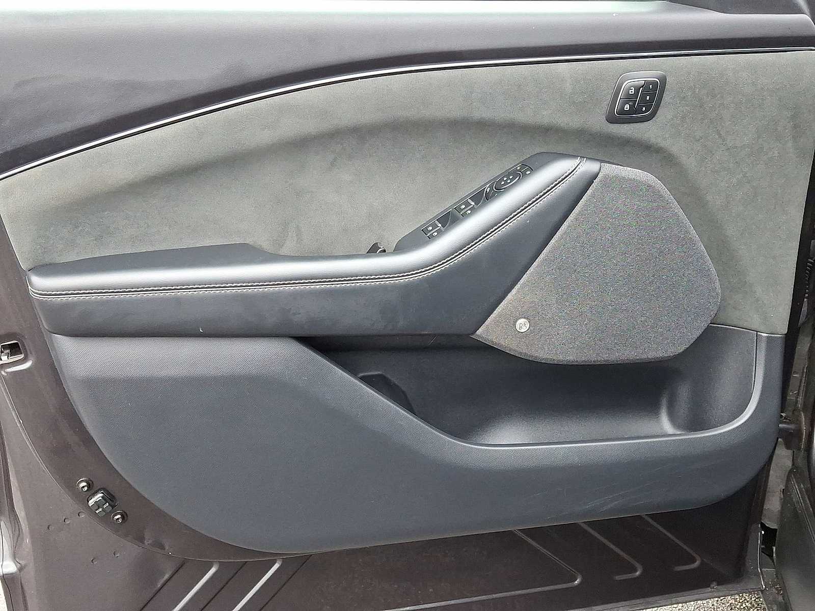 Thumbnail: 2022 Ford Mustang Mach-E - 24