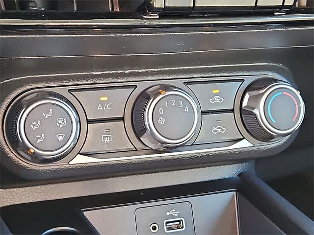 Thumbnail: 2025 Nissan Kicks - 23