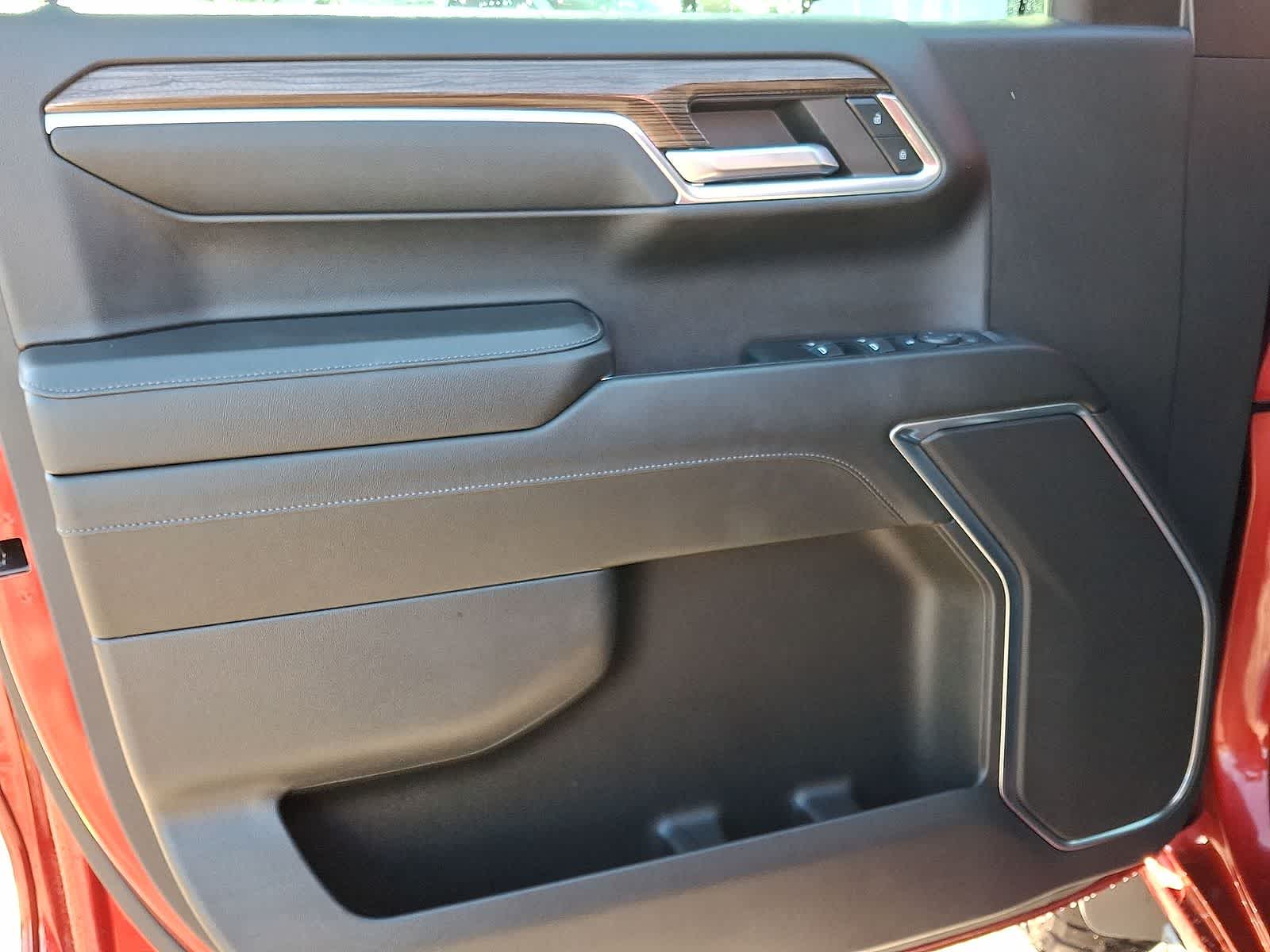 Thumbnail: 2023 Chevrolet Silverado 1500 - 27