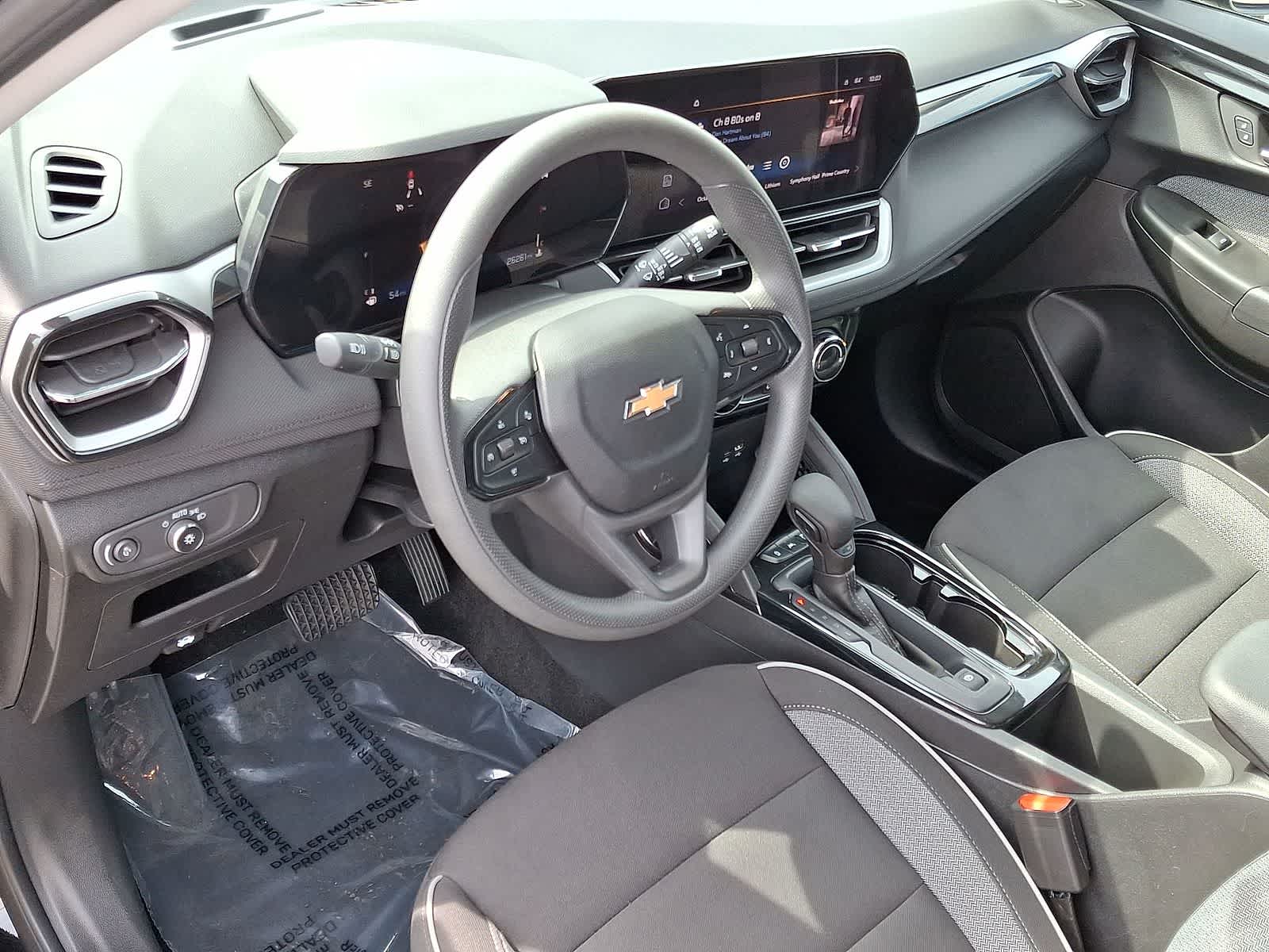 Thumbnail: 2025 Chevrolet TrailBlazer - 16