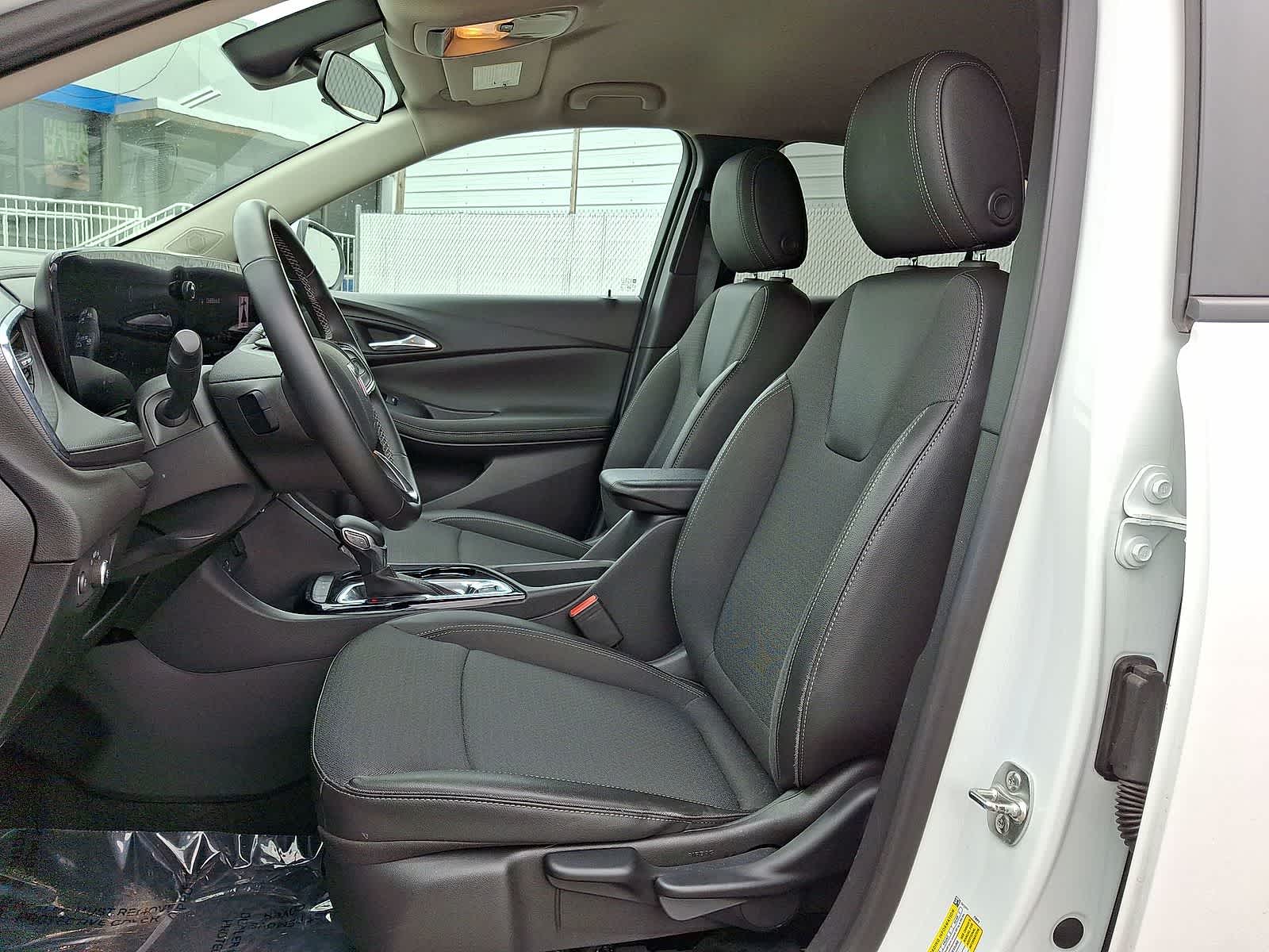 Thumbnail: 2025 Buick Encore GX - 24