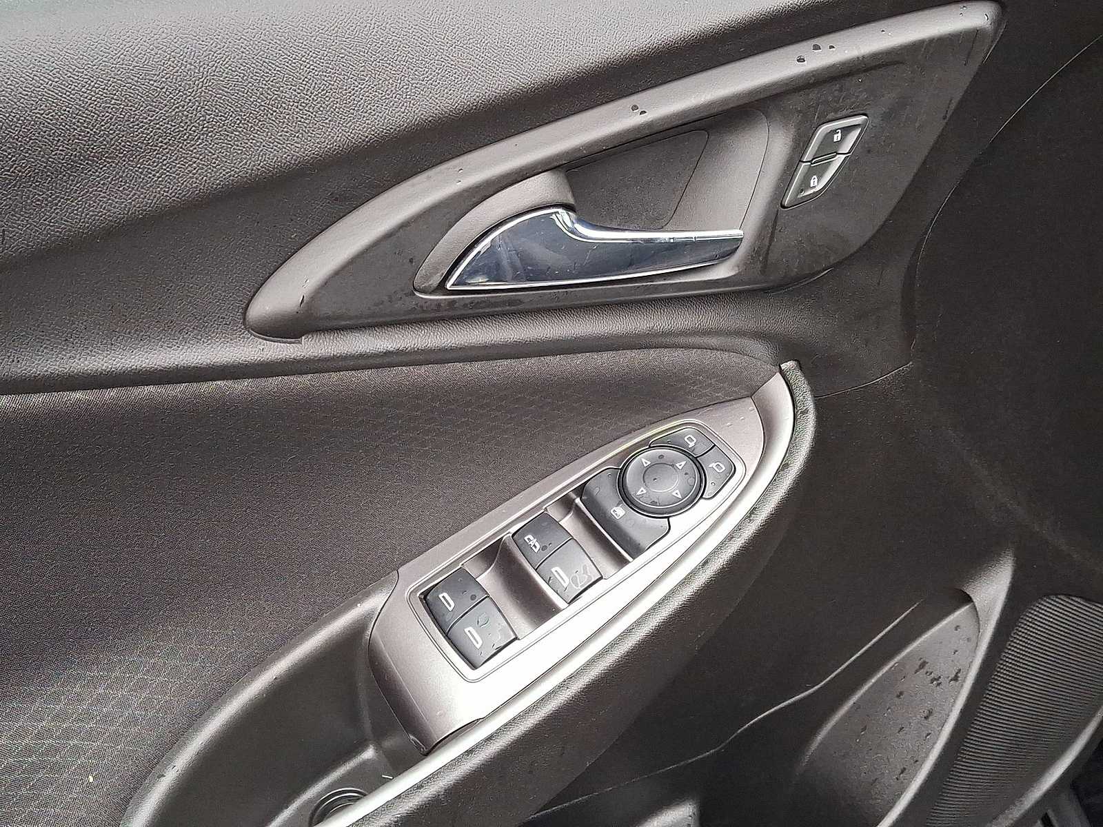 Thumbnail: 2023 Chevrolet Malibu - 28