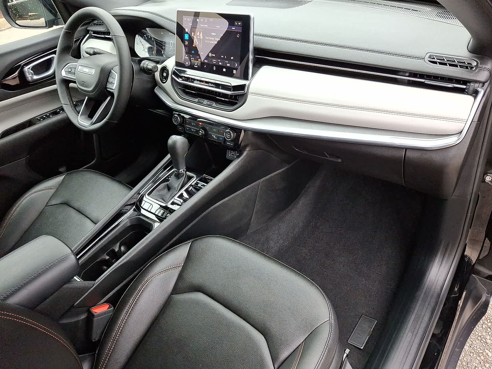 Thumbnail: 2024 Jeep Compass - 33