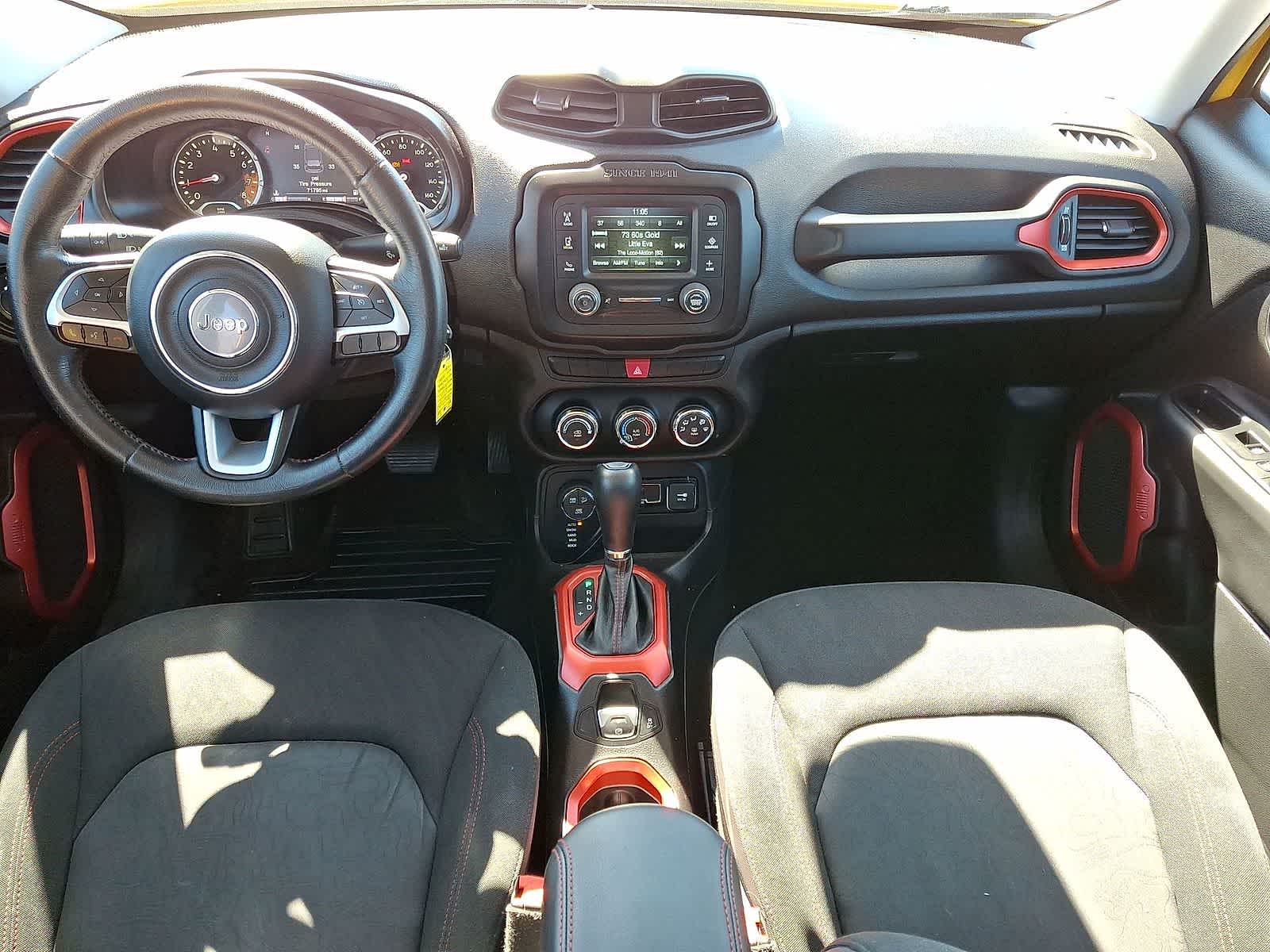 Thumbnail: 2015 Jeep Renegade - 11