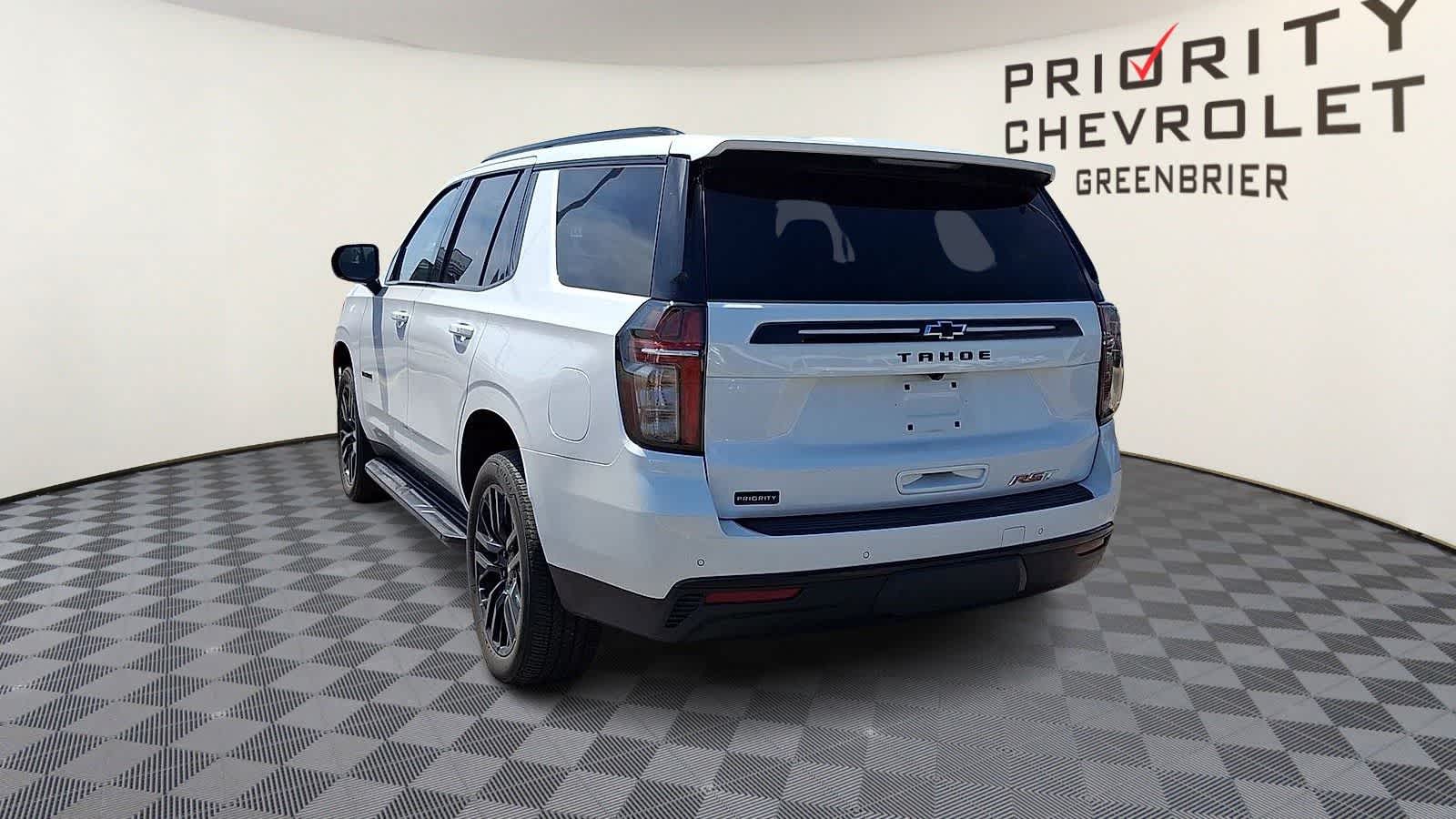 Thumbnail: 2023 Chevrolet Tahoe - 7