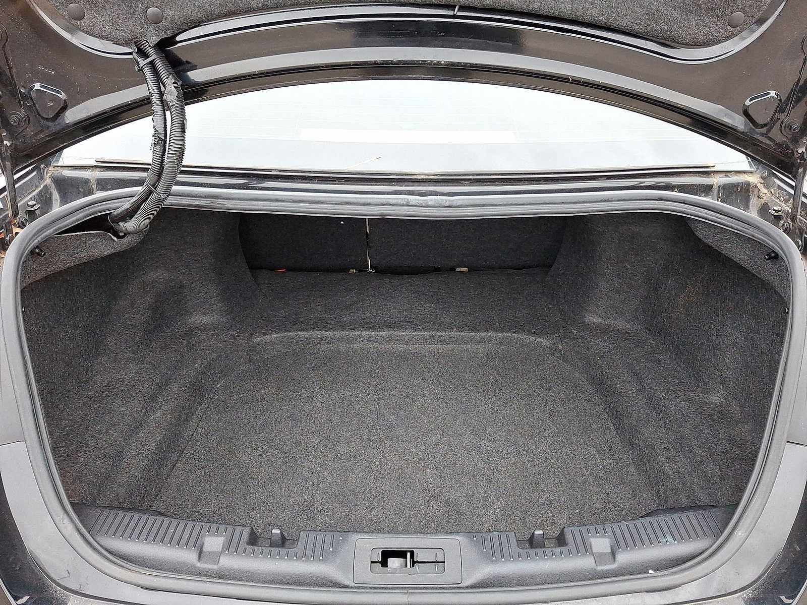 Thumbnail: 2018 Ford Taurus - 29