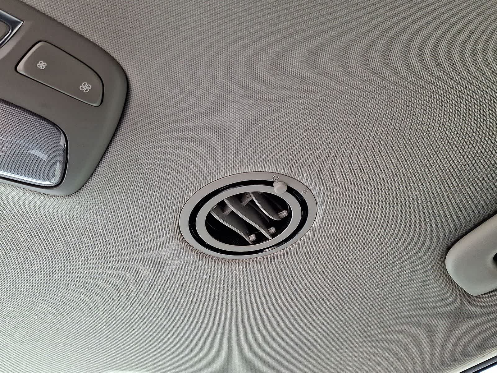 Thumbnail: 2022 Kia Telluride - 27