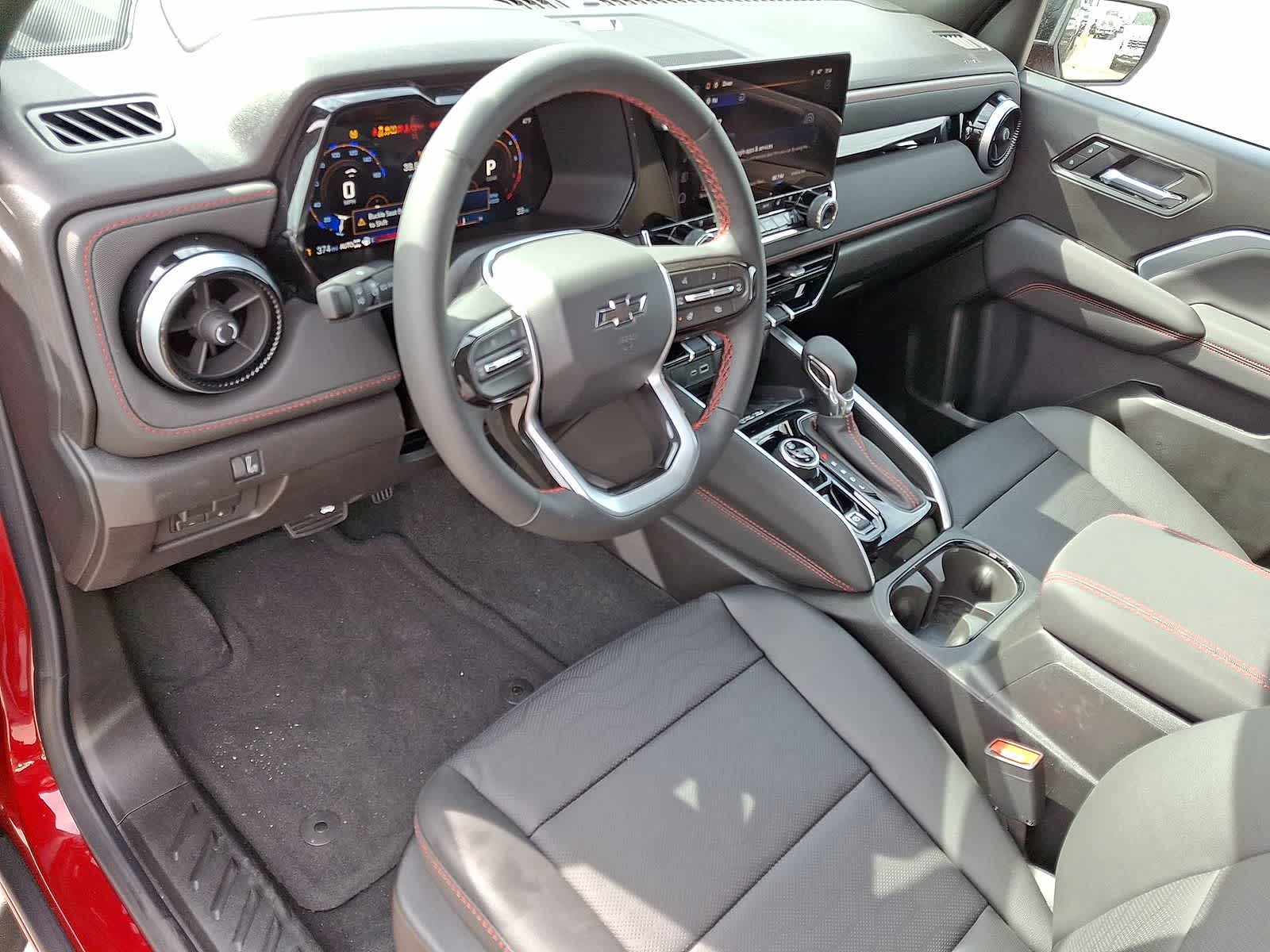 Thumbnail: 2026 Chevrolet Colorado - 16