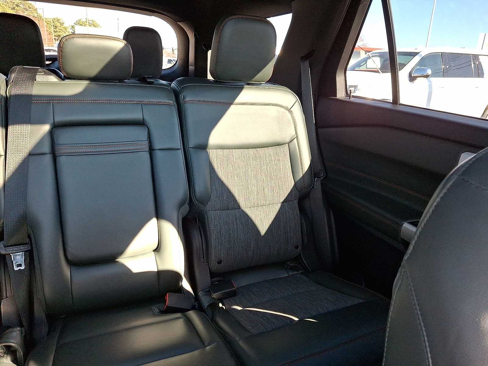 Thumbnail: 2022 Ford Explorer - 15