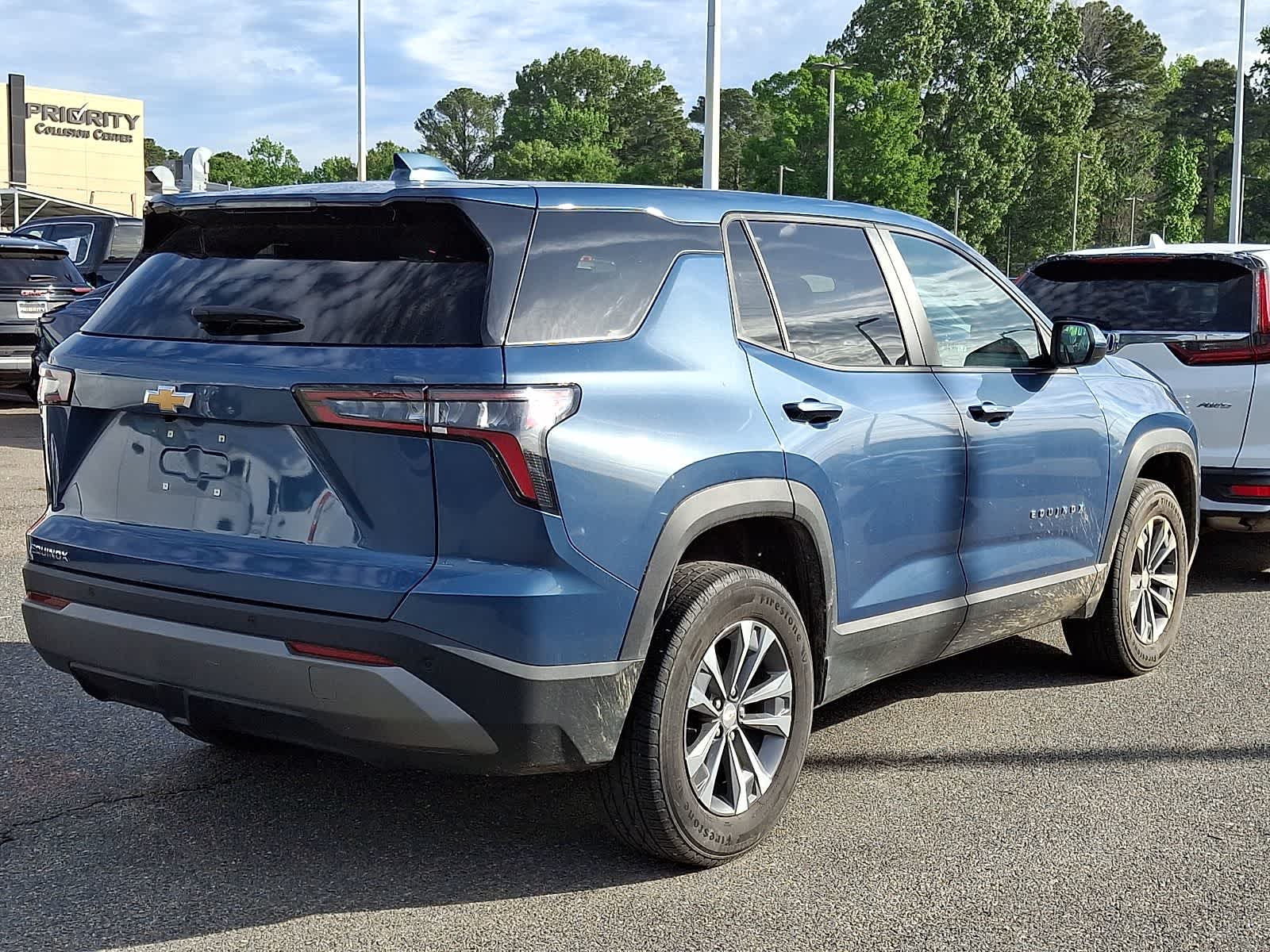 Thumbnail: 2025 Chevrolet Equinox - 3