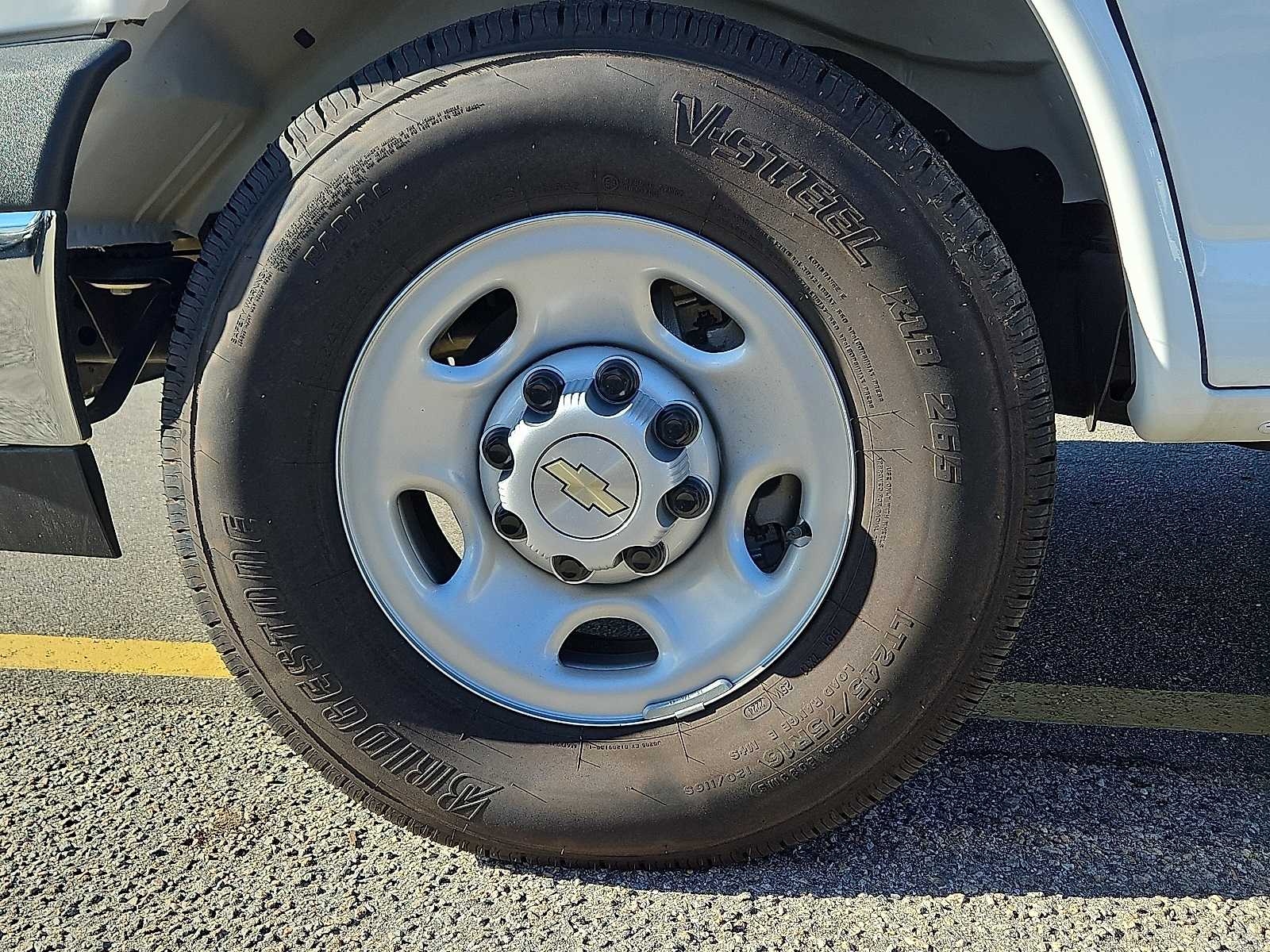 Thumbnail: 2024 Chevrolet Express - 7