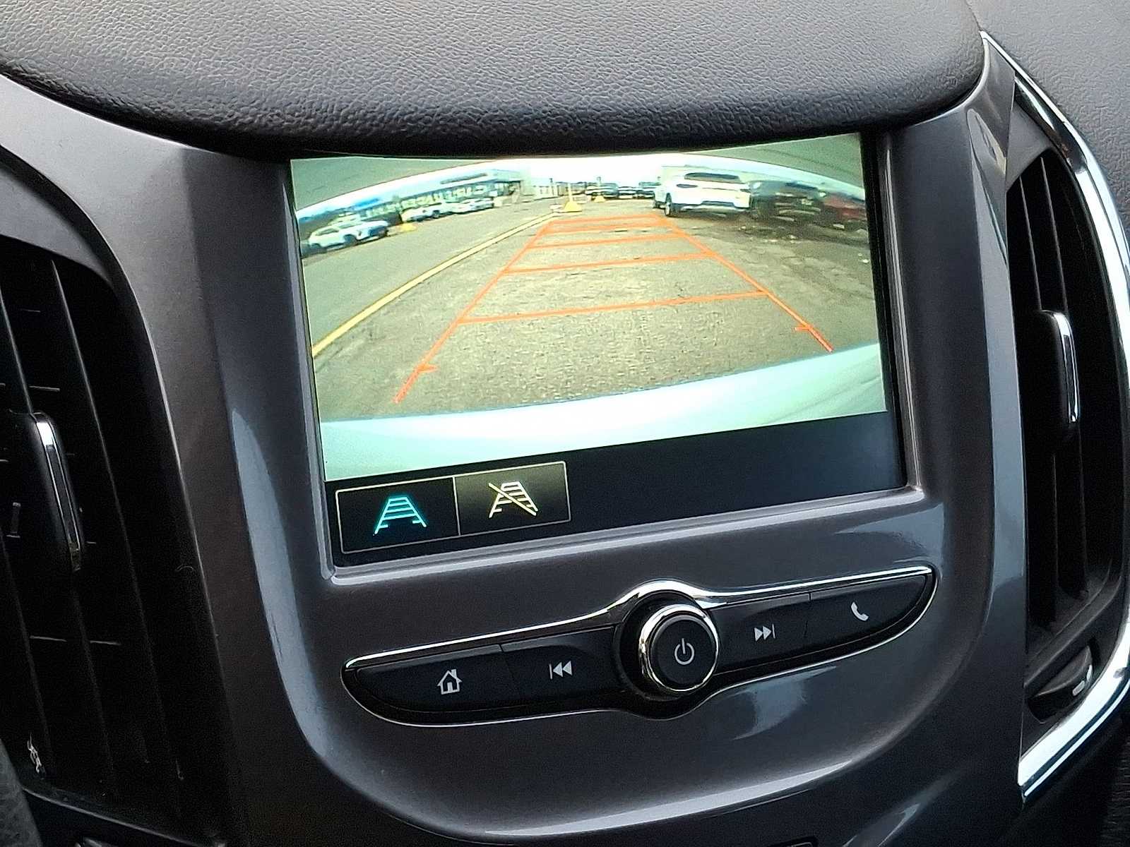 Thumbnail: 2017 Chevrolet Cruze - 20