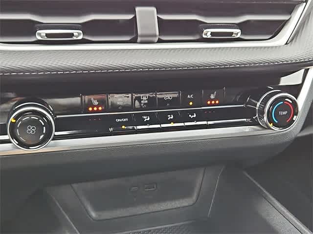 Thumbnail: 2026 Chevrolet Equinox - 13