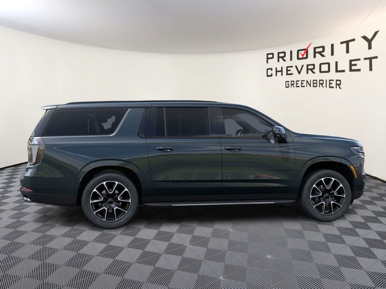 Thumbnail: 2026 Chevrolet Suburban - 5