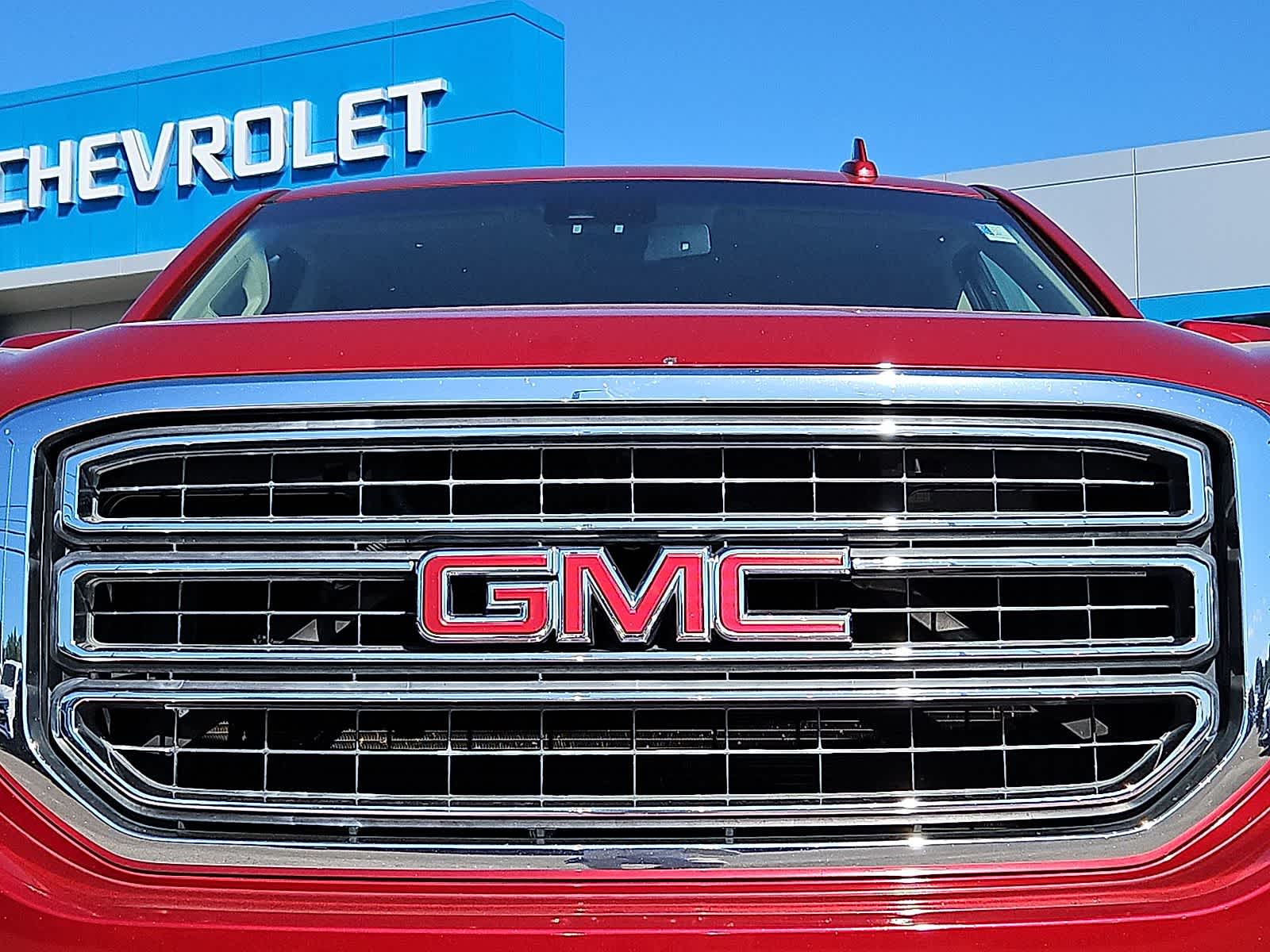 Thumbnail: 2015 GMC Yukon XL - 36