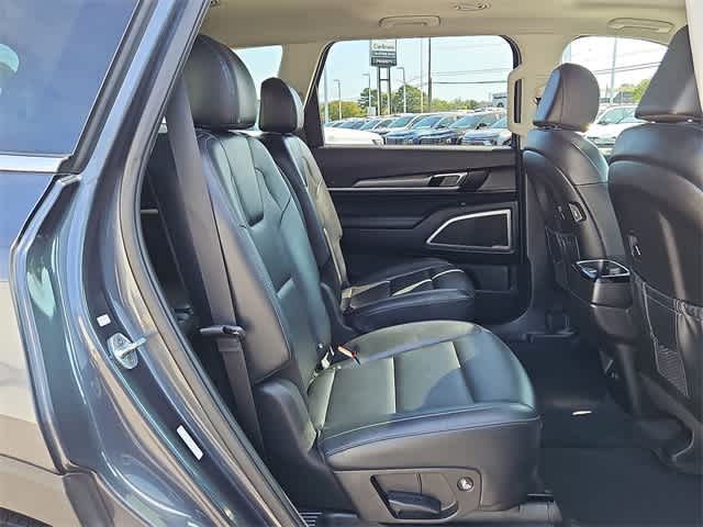 Thumbnail: 2022 Kia Telluride - 33