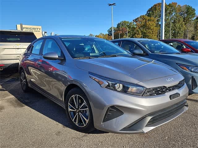 Thumbnail: 2024 Kia Forte - 2