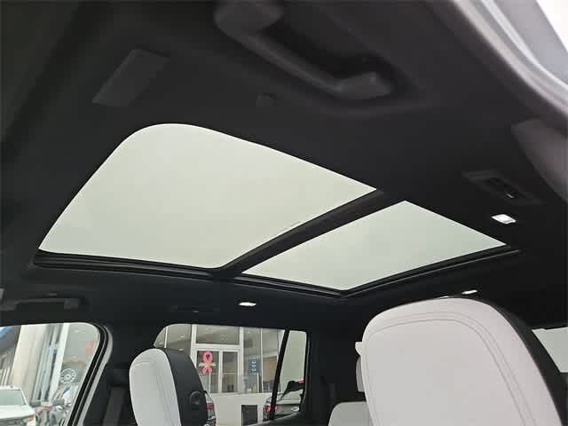 Thumbnail: 2026 Chevrolet Traverse - 13