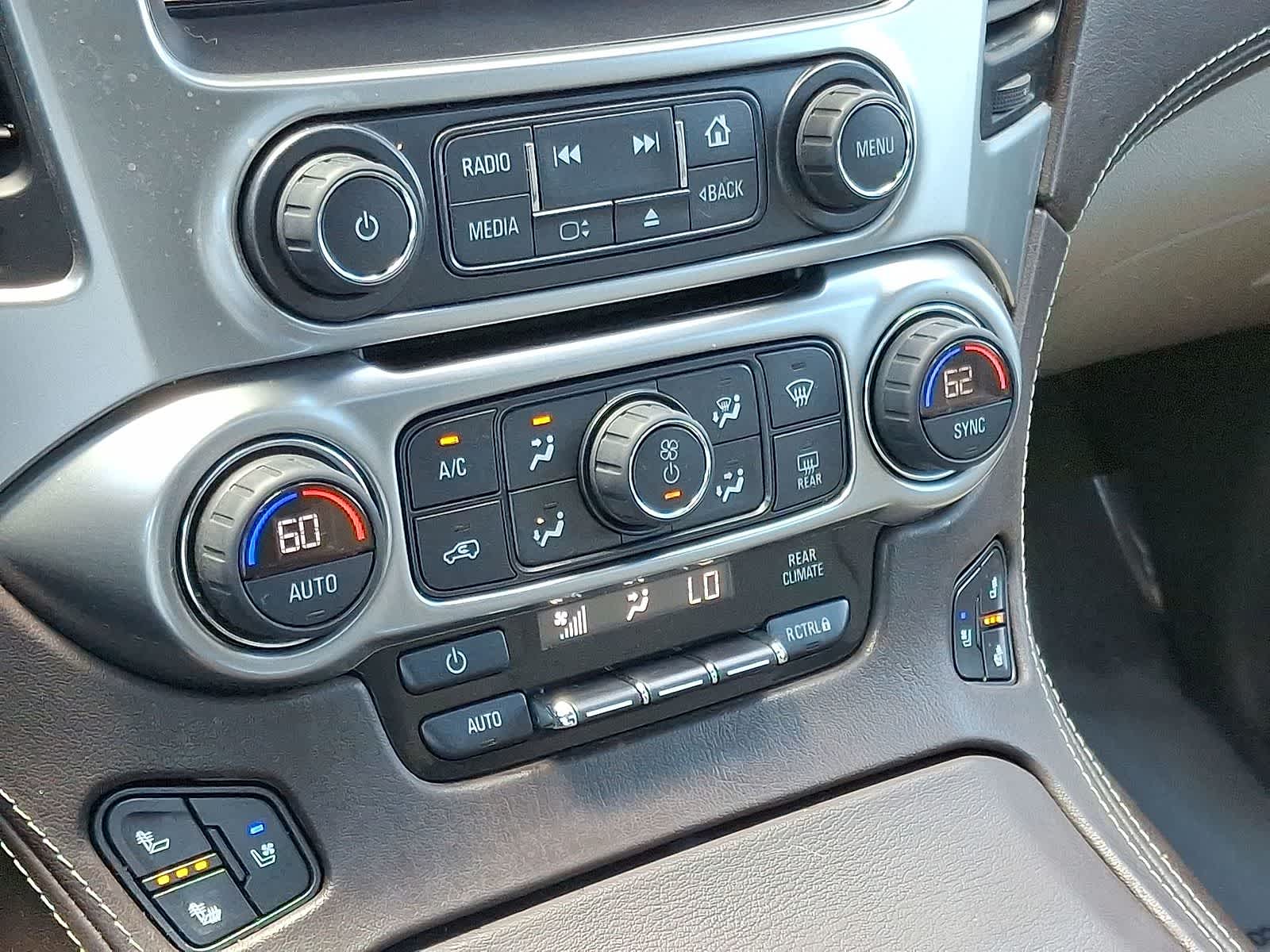 Thumbnail: 2019 Chevrolet Suburban - 24