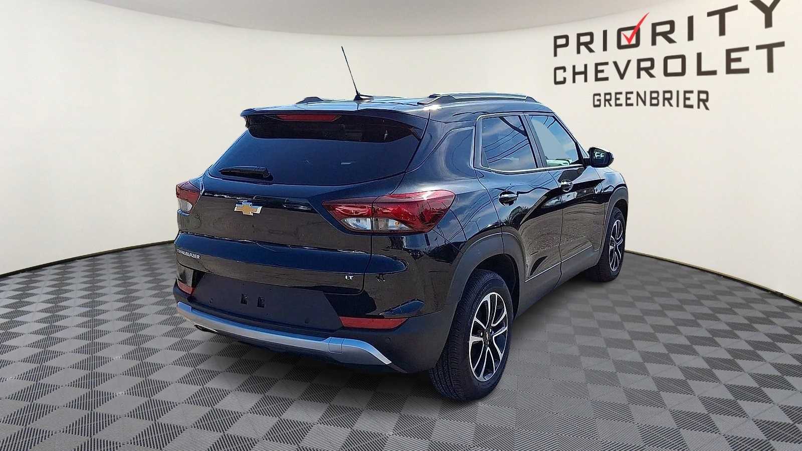 Thumbnail: 2026 Chevrolet TrailBlazer - 8