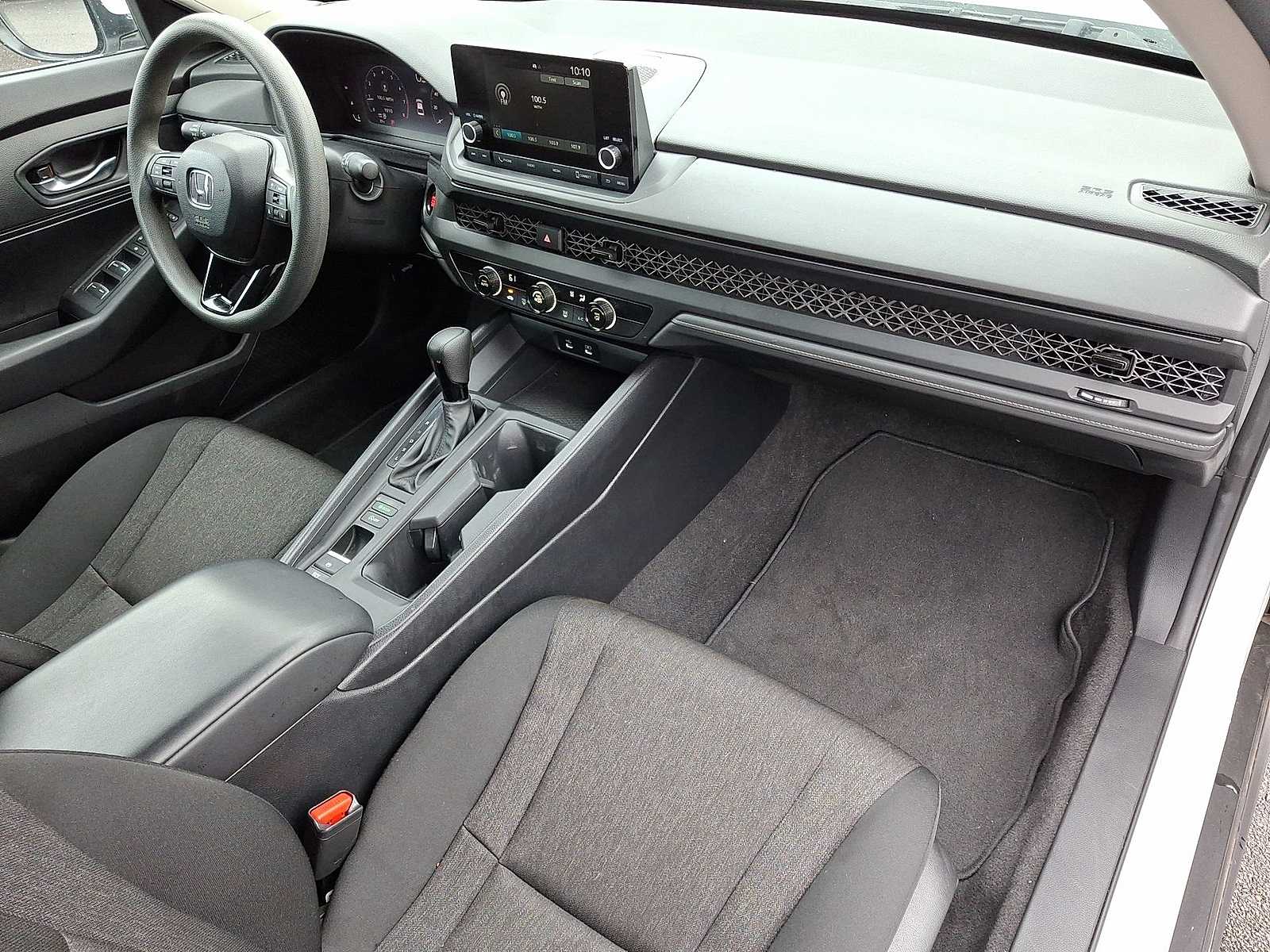 Thumbnail: 2024 Honda Accord - 32