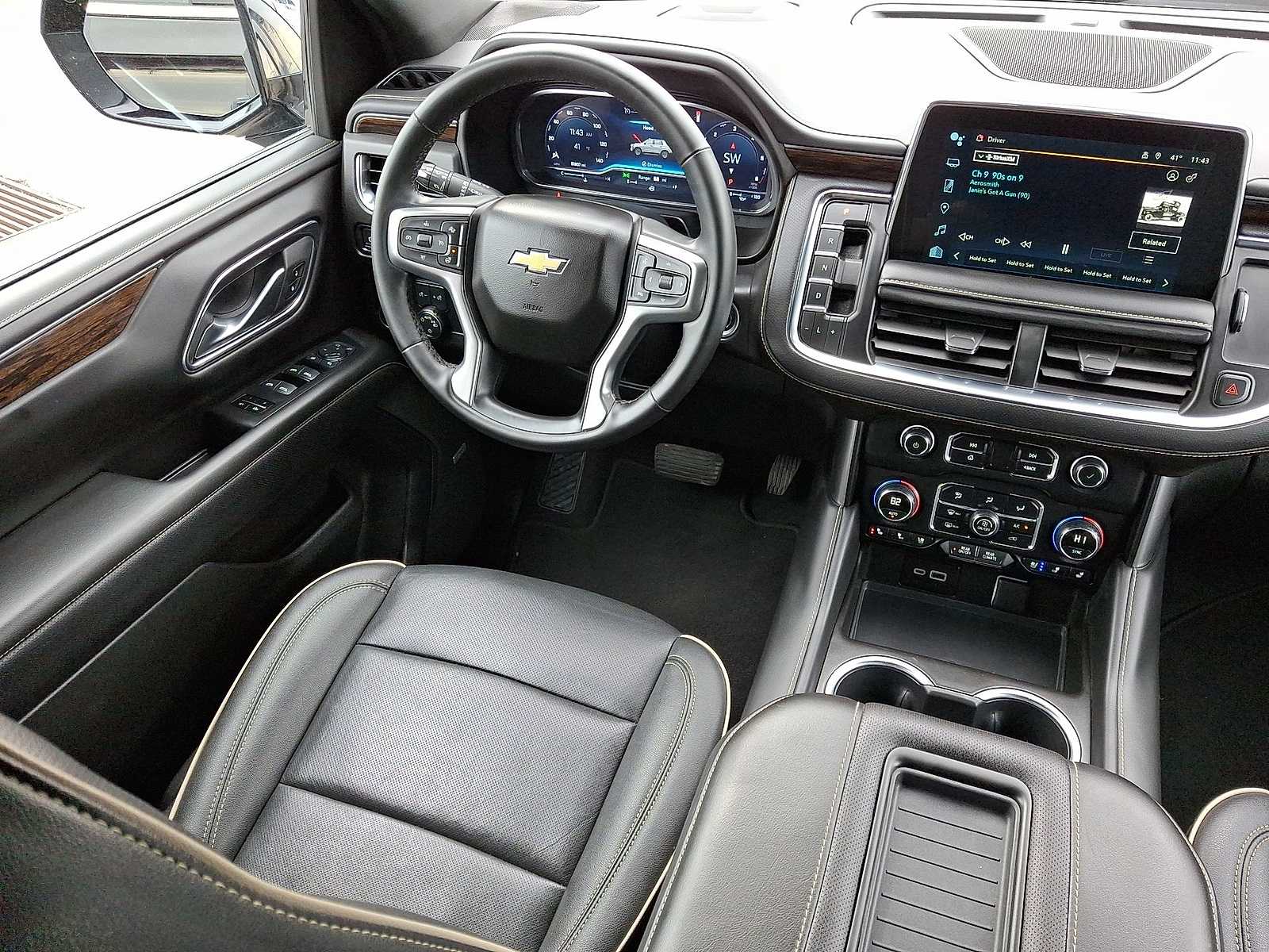 Thumbnail: 2024 Chevrolet Suburban - 10