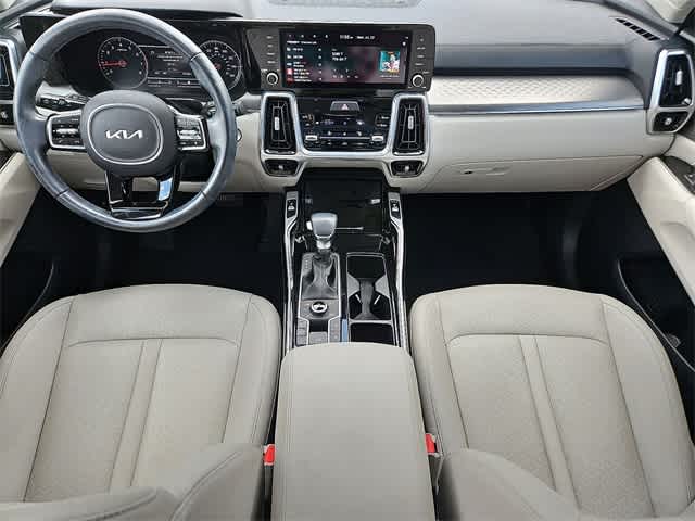 Thumbnail: 2022 Kia Sorento - 11
