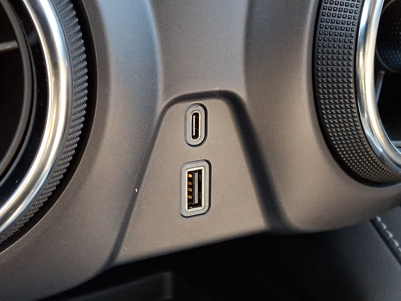 Thumbnail: 2025 Chevrolet Blazer - 18