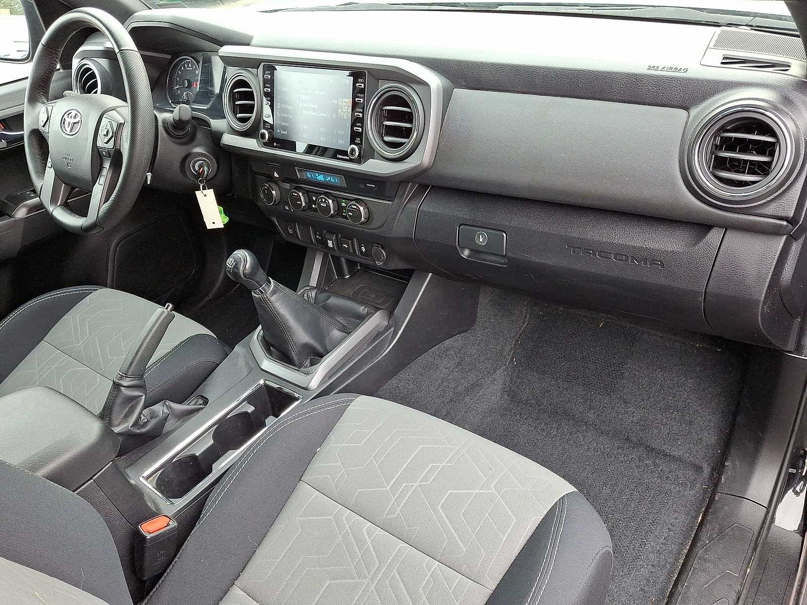 Thumbnail: 2021 Toyota Tacoma - 31